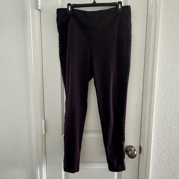 Tangerine Womens XXL Plum High-Waisted Leggings W/Ruched Side Details Stretchy F - Picture 1 of 10